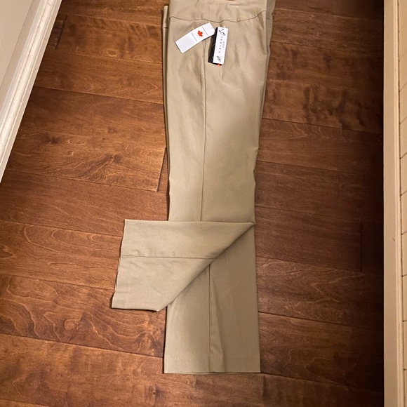 Tribal gorgeous pull on petite pants! - Picture 9 of 12